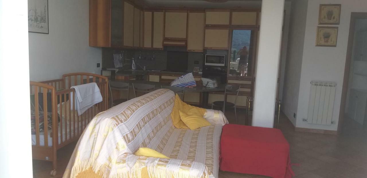 Appartamento Terrazza Vista Mare Mozzafiato 모네글리아 외부 사진